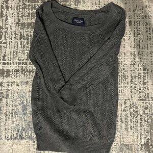 ❗️FINAL PRICE: American Eagle gray sweater